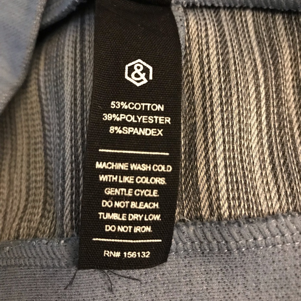 💕 Stretchy denim capris LAST PAIR - Picture 2 of 3